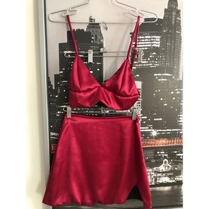 Red, satin bralette & skirt set 🌹